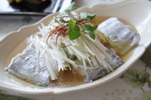 季節の鮮魚の蒸し物(当日の仕入れのより)