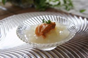 冬瓜の白だし煮、雲丹とあさりのあんかけ